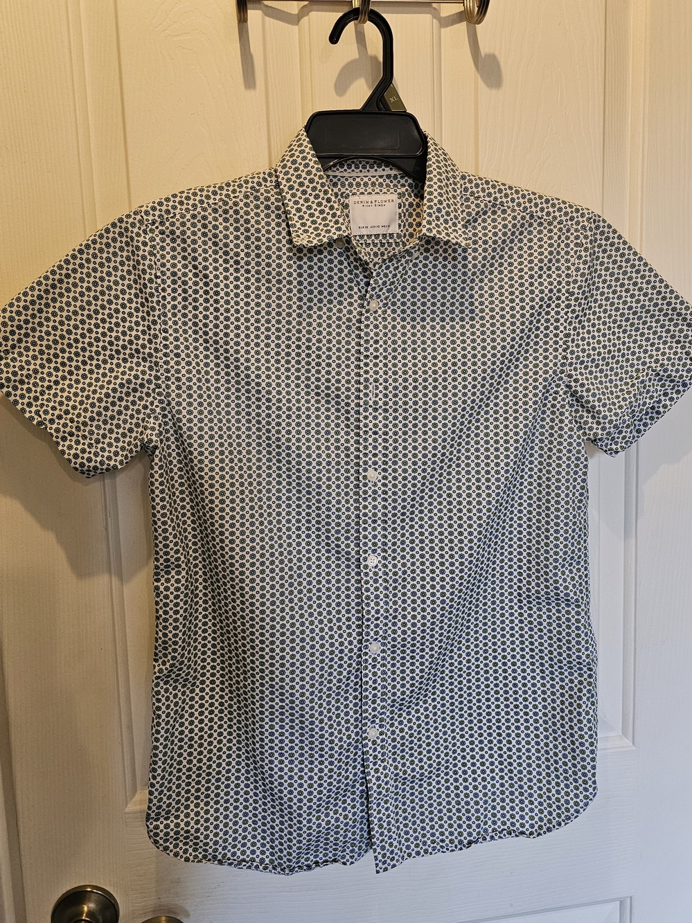 Mens Denim & Flower Short-Sleeve Button-Down Shirt